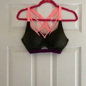 VS sport 34C sports bra multicolor w/ adjustable strap
